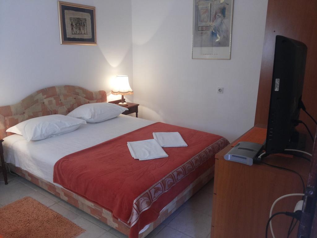 Apartments Vila Andja Sveti Stefan Pokoj fotografie